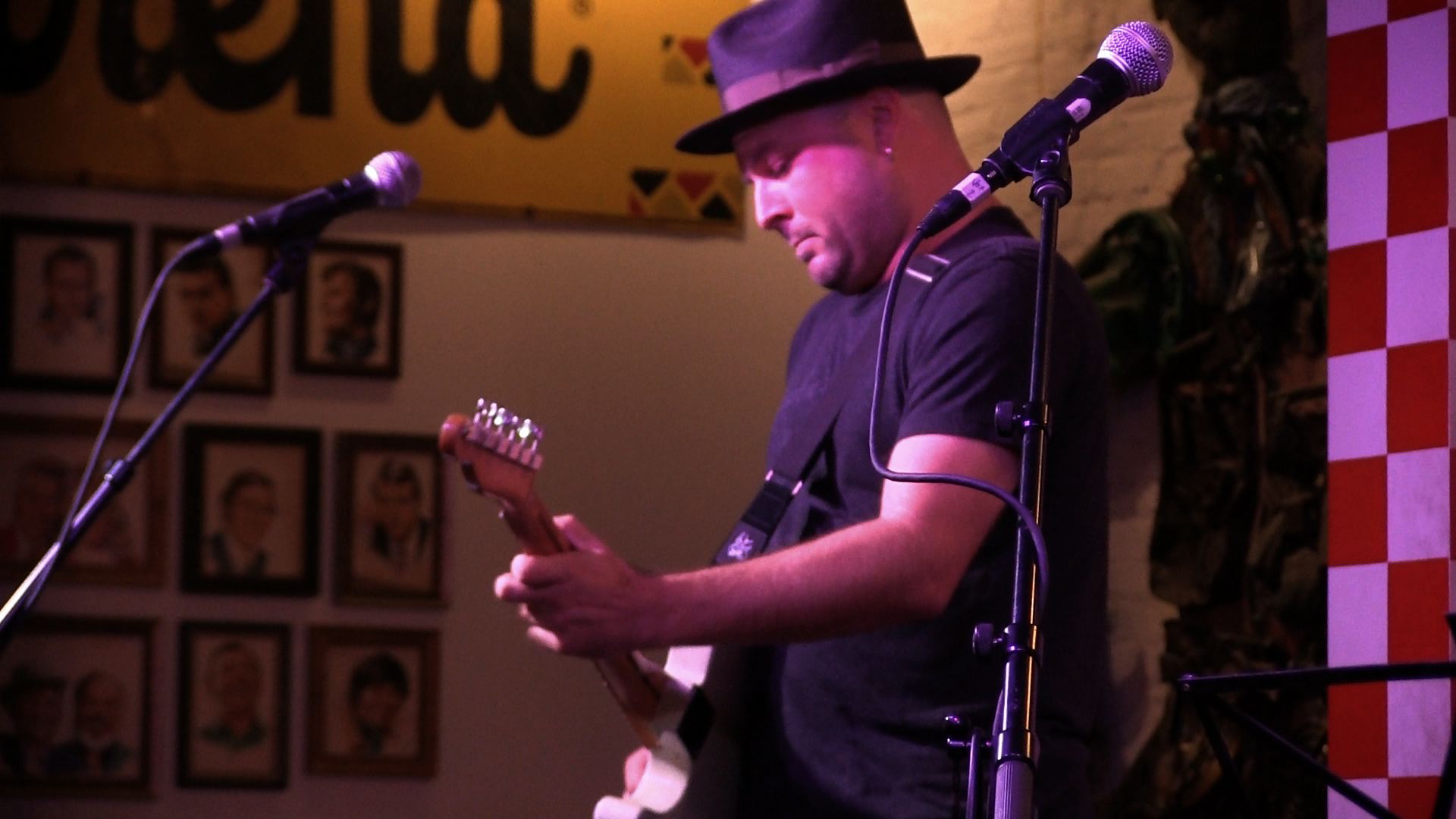guthrie trapp playing country guitar live in nashville
